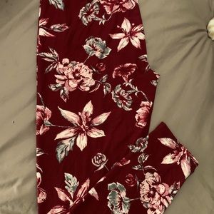 Maroon floral leggings